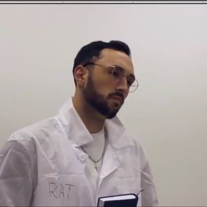 Meet your Posher, Chris